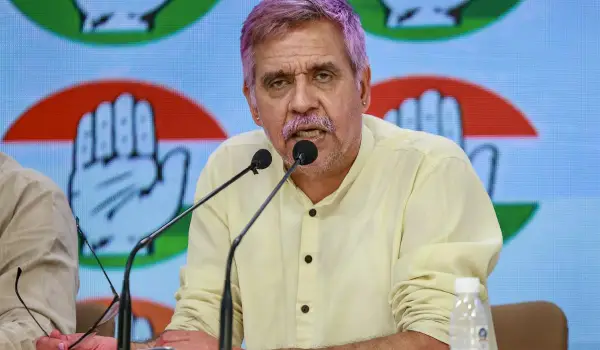 पीओके से लेकर गाय और शिक्षा तक: संदीप दीक्षित ने योगी सरकार पर साधा निशाना