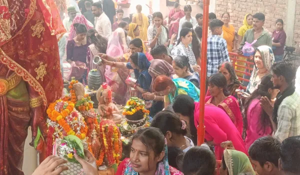 आज खत्म हो रहा मलमास, शिवबाबा धाम में सुबह से उमड़ा श्रद्धालुओं का जनसैलाब