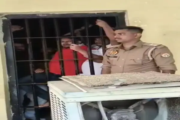 अंबेडकरनगर कोर्ट लॉकअप में कैदियों का हंगामा, पानी की समस्या पर नारेबाजी